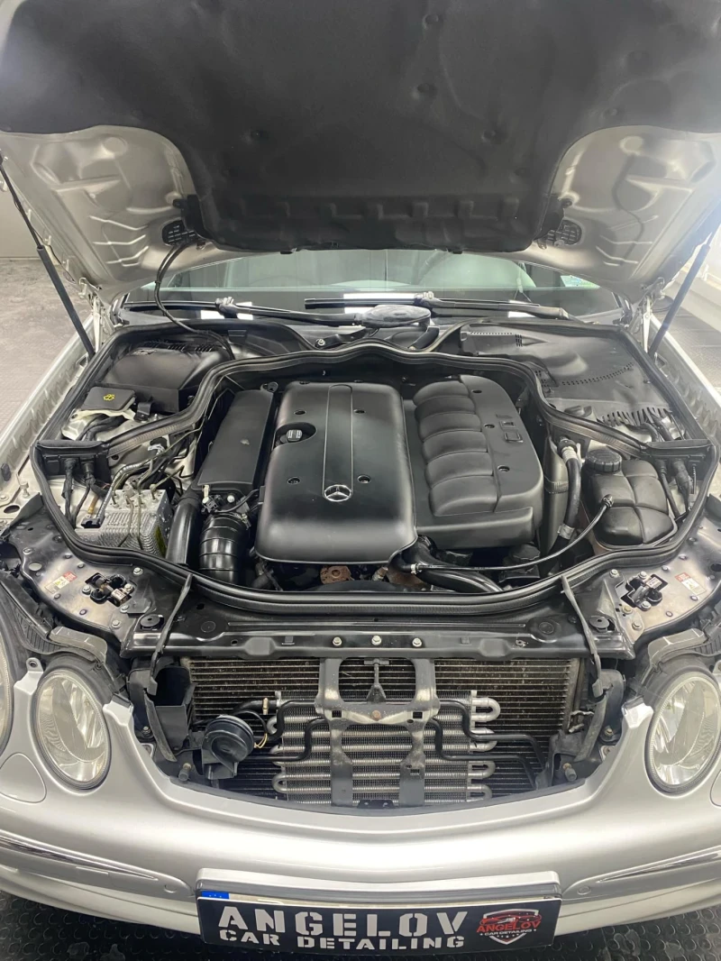 Mercedes-Benz E 320 AVANGARDE, снимка 9 - Автомобили и джипове - 52699118
