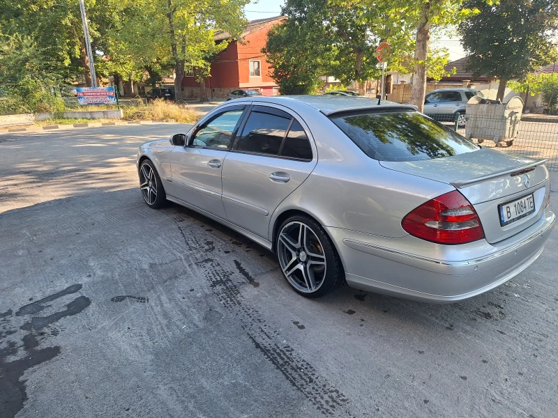 Mercedes-Benz E 320 AVANGARDE, снимка 4 - Автомобили и джипове - 52699118