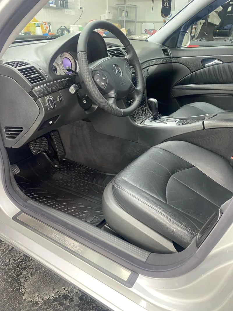 Mercedes-Benz E 320 AVANGARDE, снимка 10 - Автомобили и джипове - 52699118