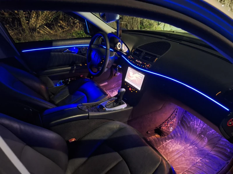 Mercedes-Benz E 320 AVANGARDE, снимка 7 - Автомобили и джипове - 52699118