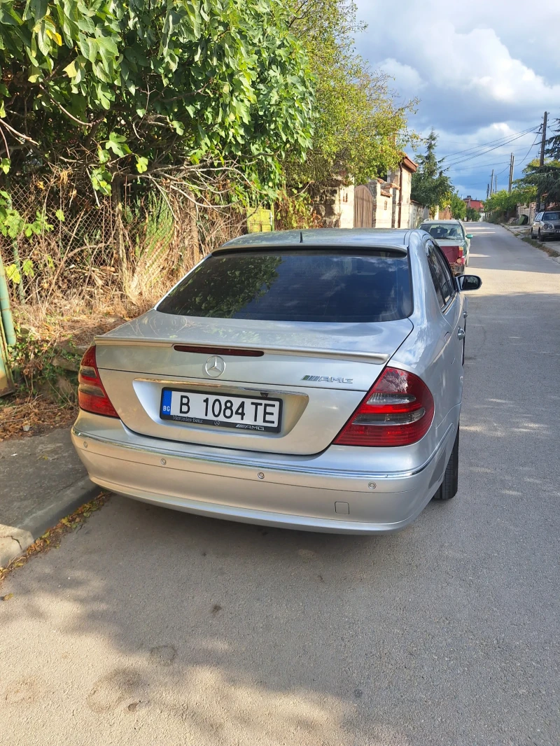 Mercedes-Benz E 320 AVANGARDE, снимка 2 - Автомобили и джипове - 52699118