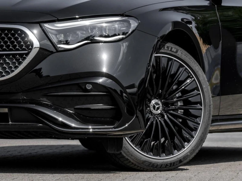 Mercedes-Benz E 400 e AMG 4-MATIC PLUG-IN HYBRID PANORAMA 360 , снимка 6 - Автомобили и джипове - 51951048