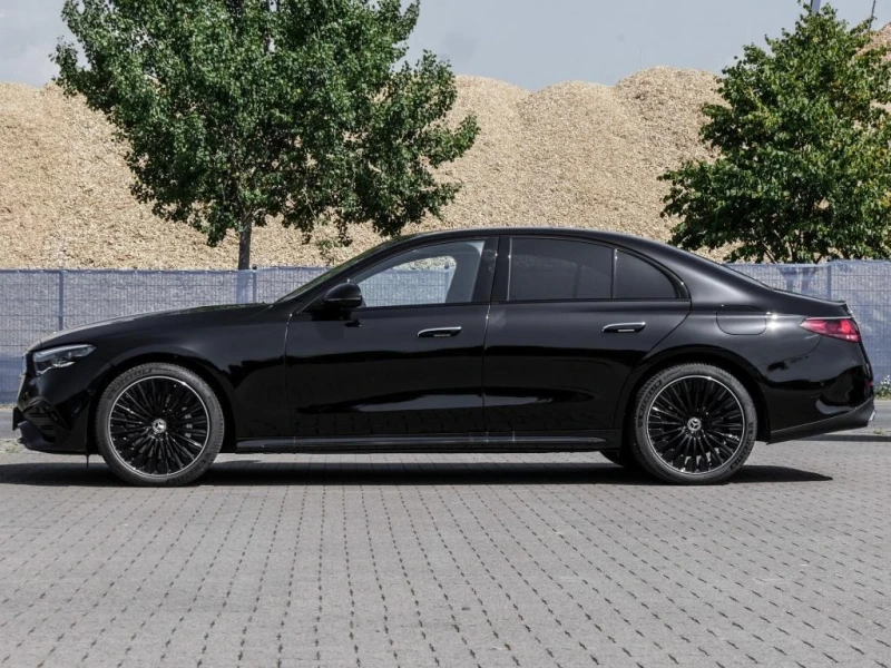 Mercedes-Benz E 400 e AMG 4-MATIC PLUG-IN HYBRID PANORAMA 360 , снимка 5 - Автомобили и джипове - 51951048