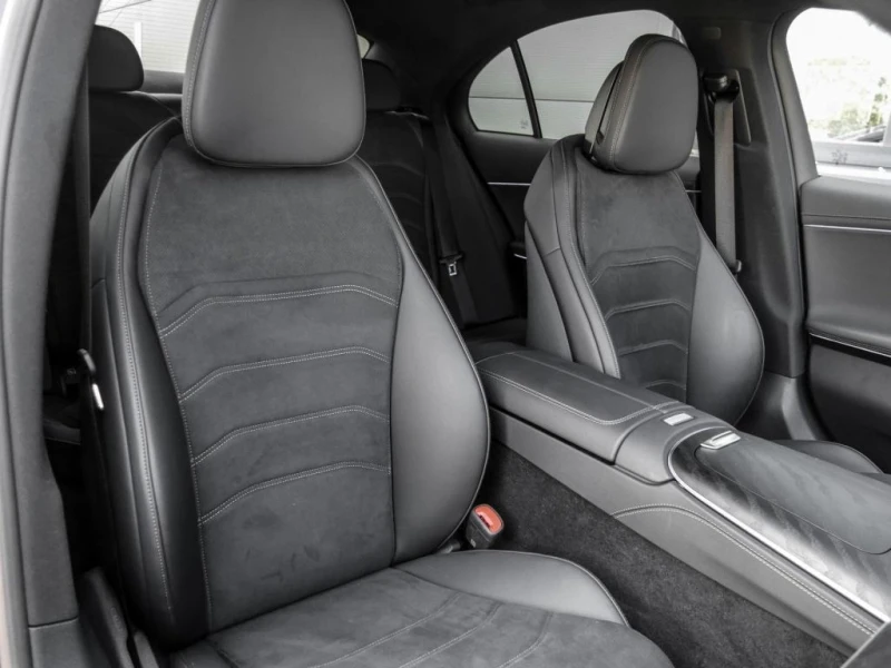 Mercedes-Benz E 400 e AMG 4-MATIC PLUG-IN HYBRID PANORAMA 360 , снимка 13 - Автомобили и джипове - 51951048