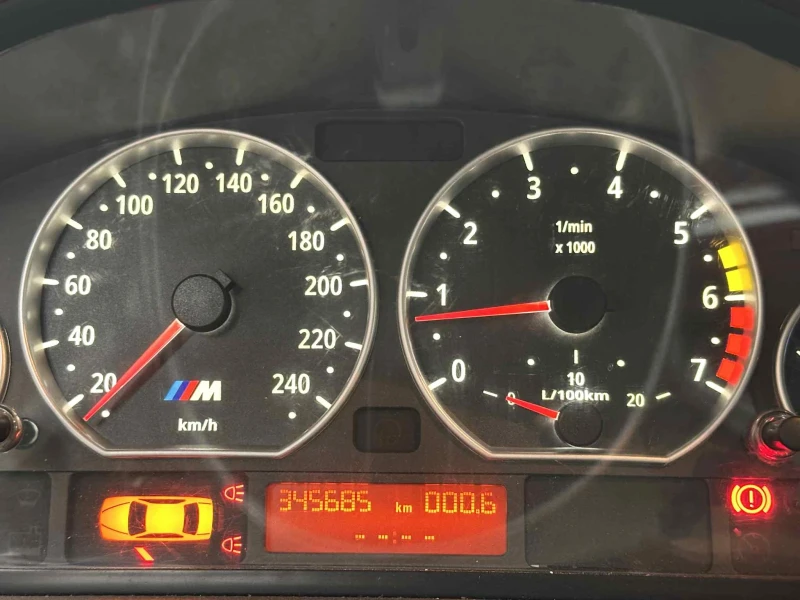 BMW 330, снимка 12 - Автомобили и джипове - 52680484