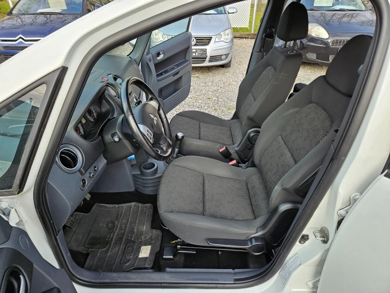 Mitsubishi Colt 1.1 бензин 75кс, снимка 9 - Автомобили и джипове - 52722263