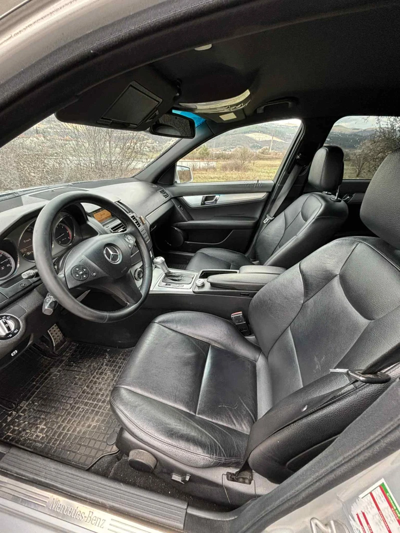 Mercedes-Benz C 220, снимка 10 - Автомобили и джипове - 52996300