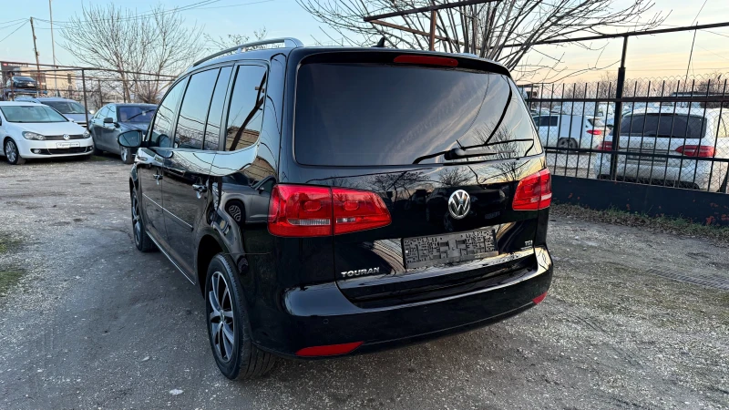 VW Touran 1.6TDI DSG НАВИ 6+ 1М, снимка 3 - Автомобили и джипове - 53263177