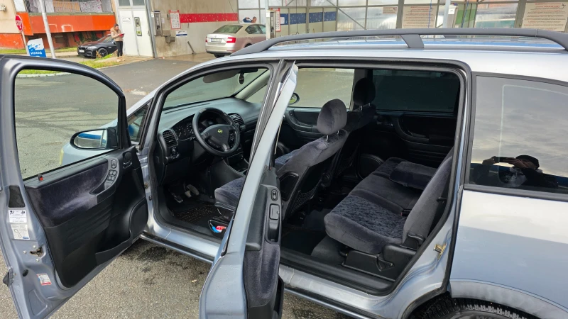 Opel Zafira газ/бензин, снимка 7 - Автомобили и джипове - 53295091