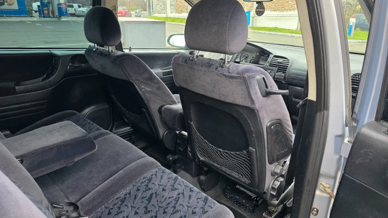 Opel Zafira газ/бензин, снимка 12 - Автомобили и джипове - 53295091