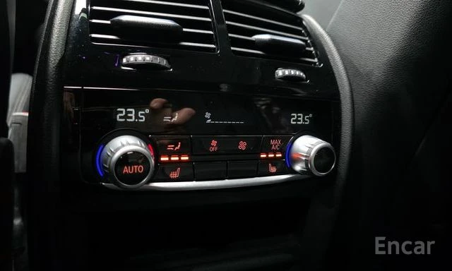 BMW 530E 5 Series 530e Luxury, снимка 11 - Автомобили и джипове - 54185667