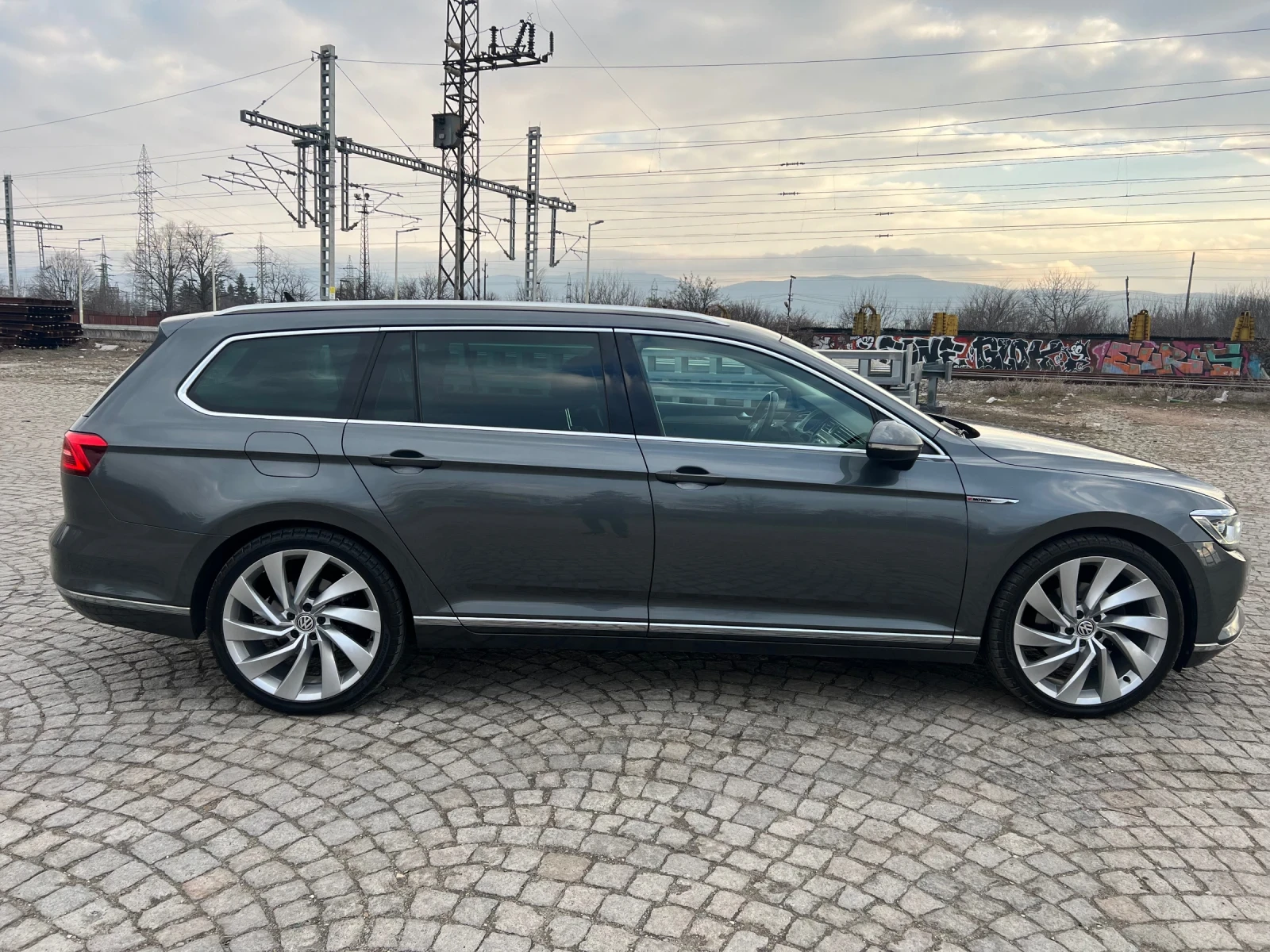 VW Passat 2.0 tdi 4motion High-Line Full Led ACC DSG Keyless - изображение 5