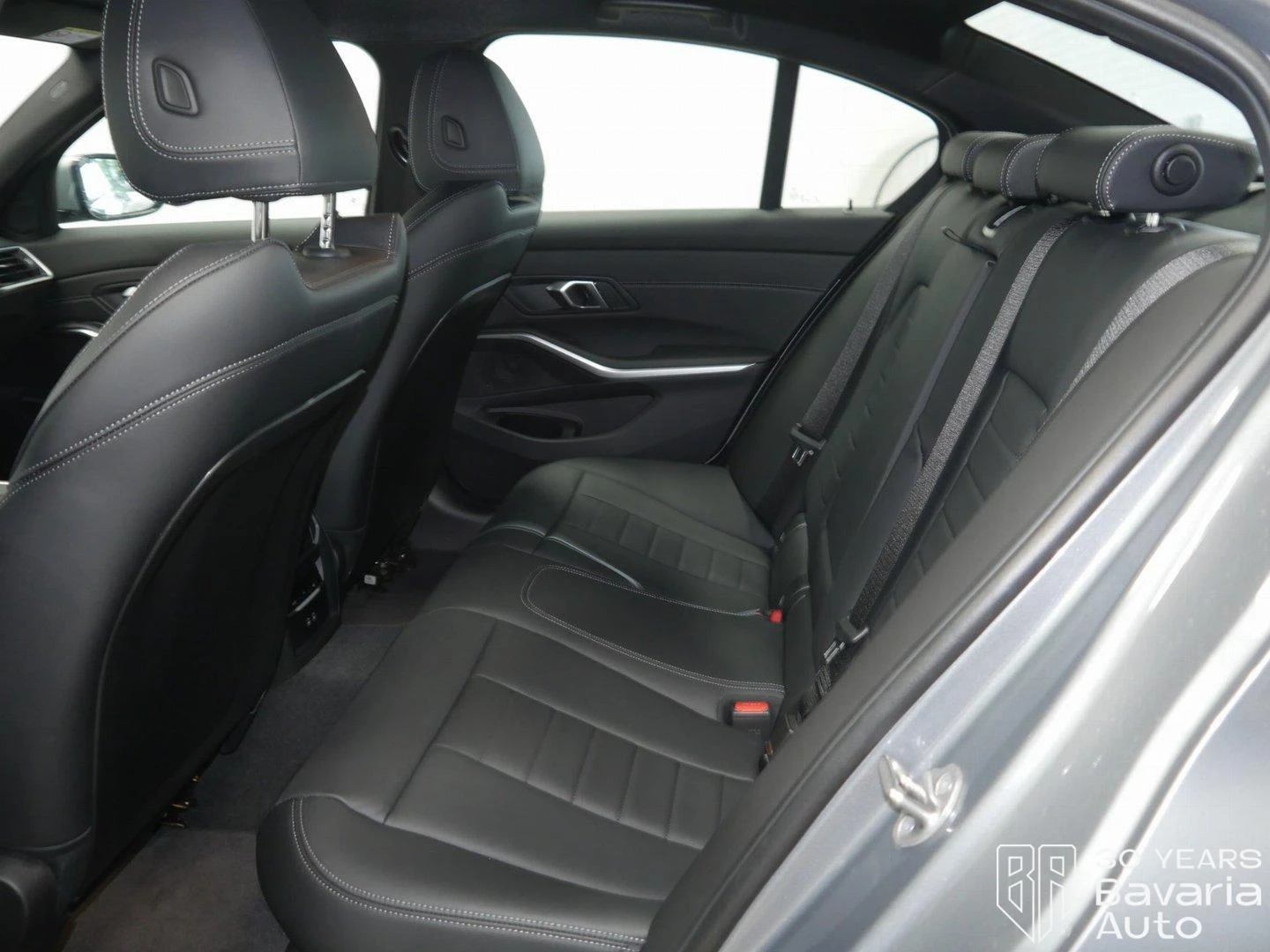 BMW 318 d M Sport Paket - изображение 8