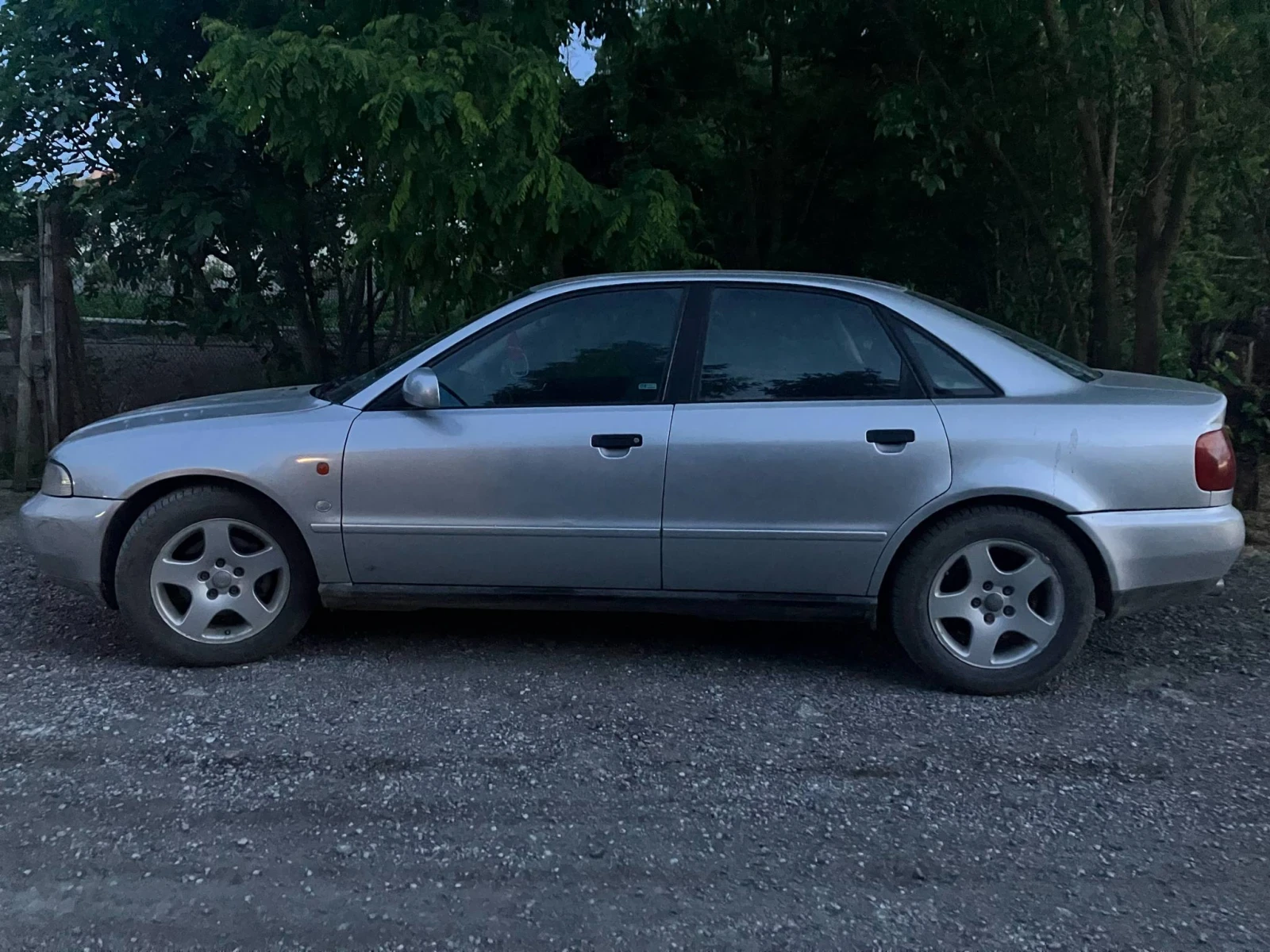 Audi A4 1.8 T - изображение 4