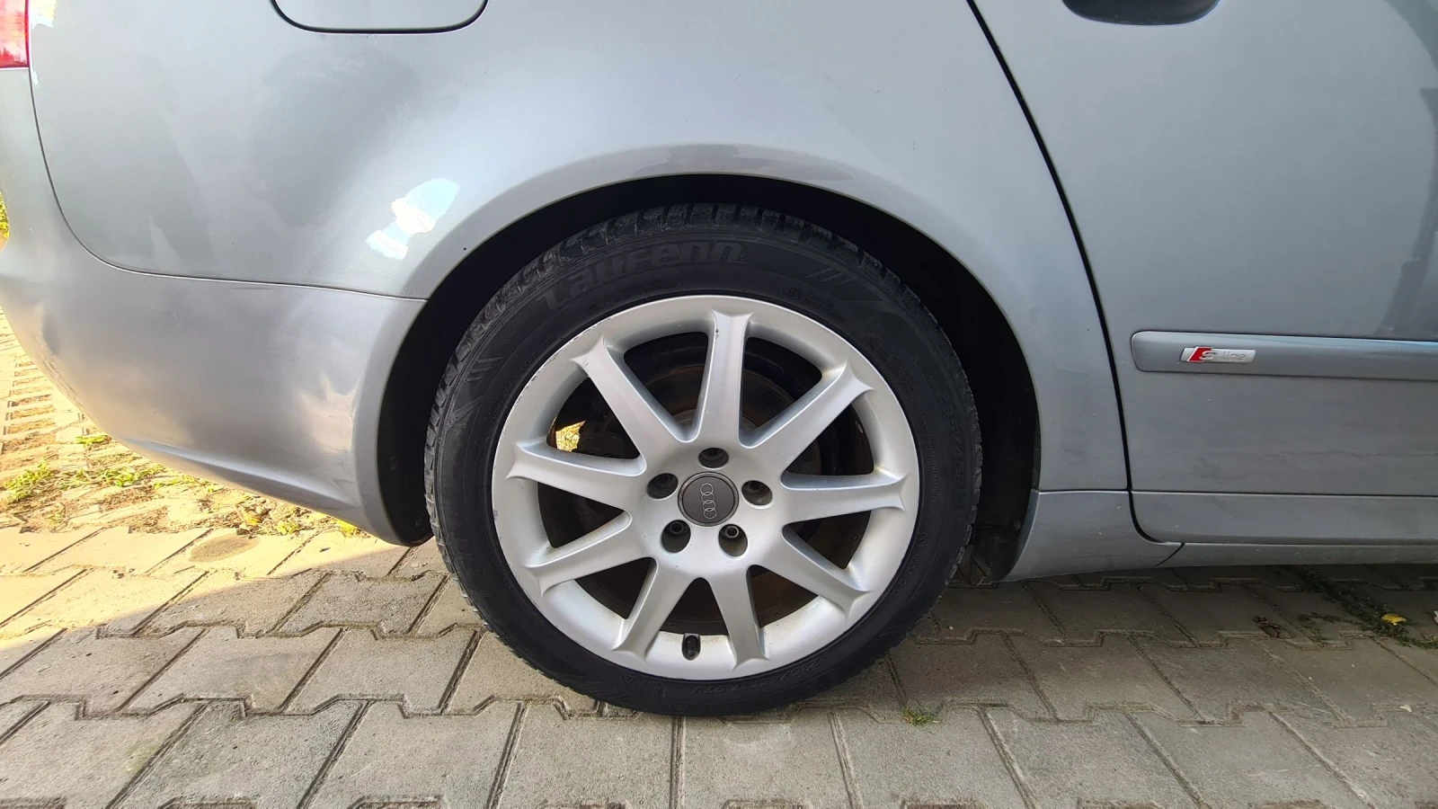 Audi A4 2.0 FSI  - изображение 4