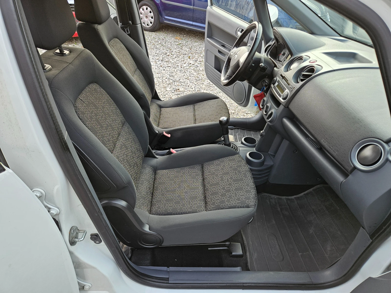 Mitsubishi Colt 1.1 ������ 75�� | Mobile.bg � ����������� 12