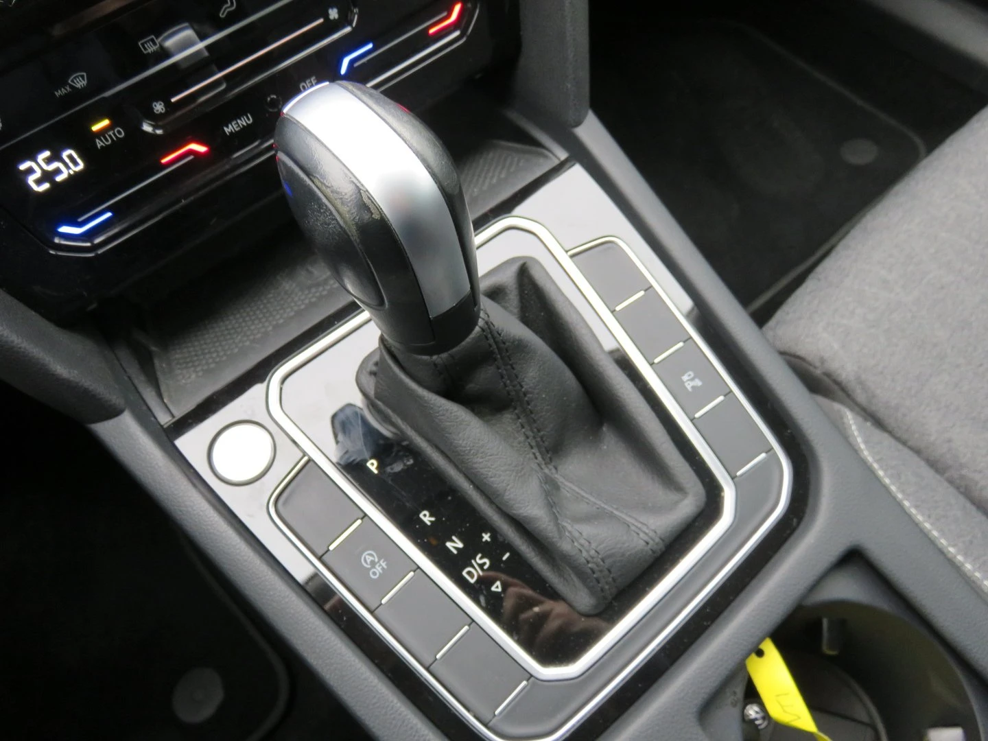 VW Passat VW Passat Var. Business 2.0TDI SCR 4MOT DSG | Mobile.bg � ����������� 10