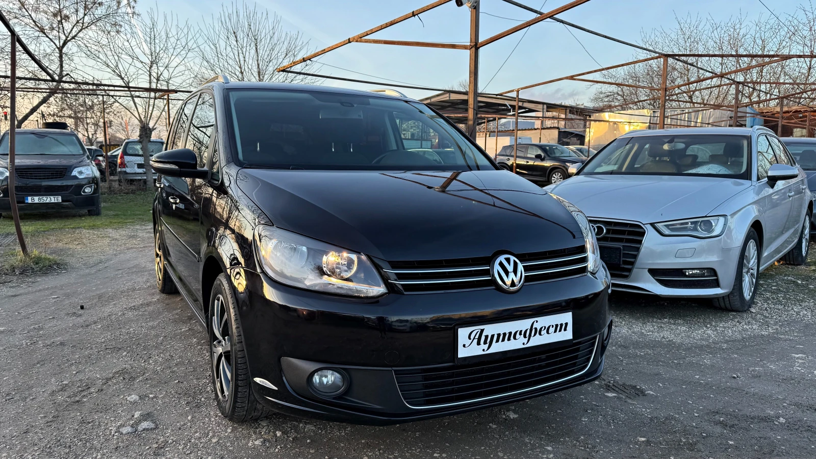 VW Touran 1.6TDI DSG НАВИ 6+ 1М - изображение 2