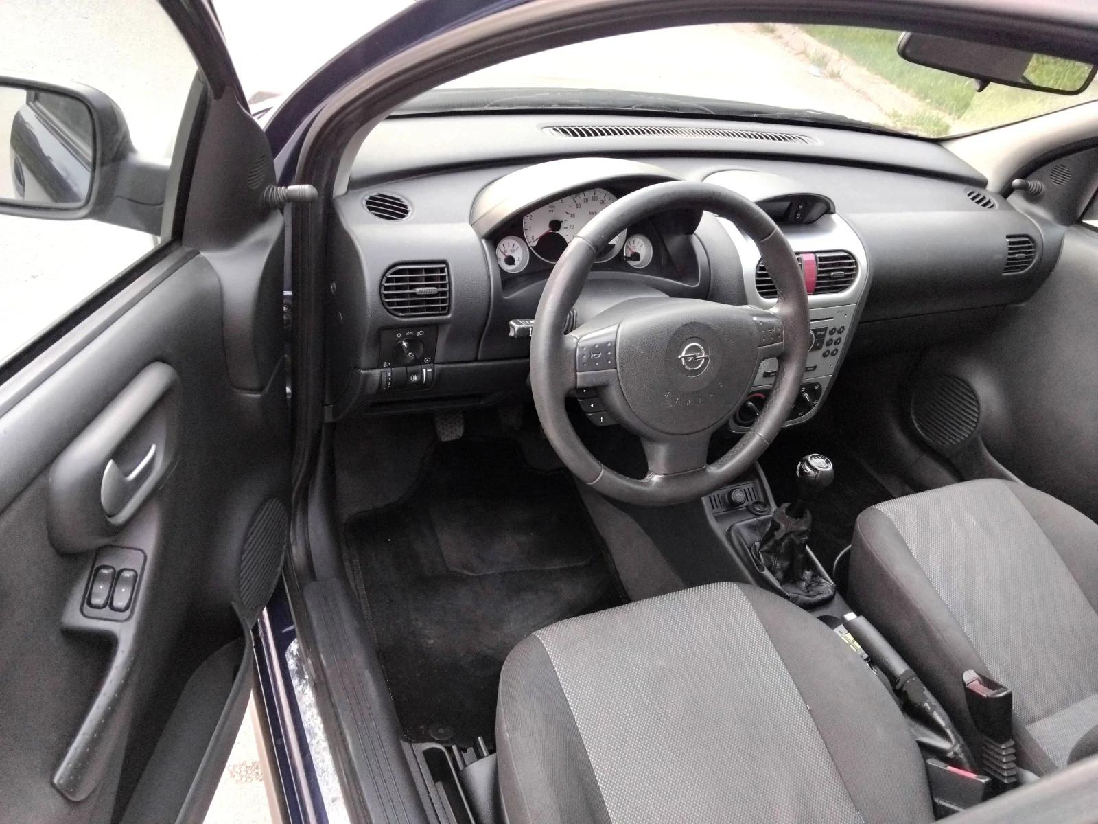 Opel Corsa 1.3.75k.ВЕРИГА+ КЛИМА. 2006г., снимка 16 - Автомобили и джипове - 54198404