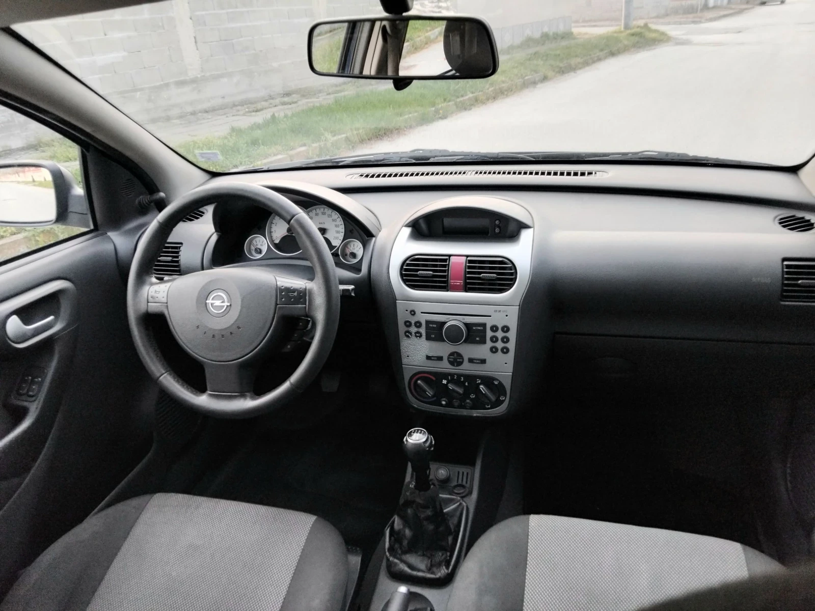 Opel Corsa 1.3.75k.ВЕРИГА+ КЛИМА. 2006г., снимка 13 - Автомобили и джипове - 54198404