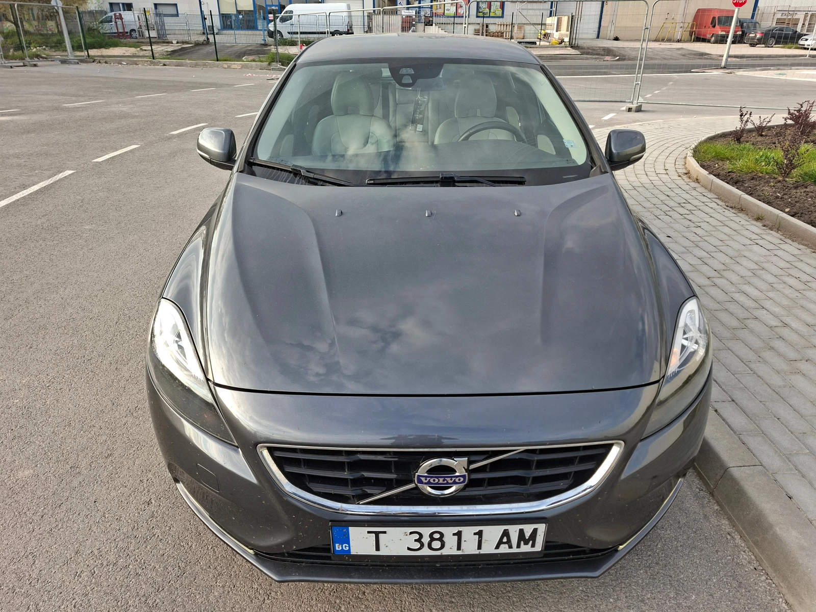 Volvo V40 1.6D Summum, снимка 15 - Автомобили и джипове - 54342764