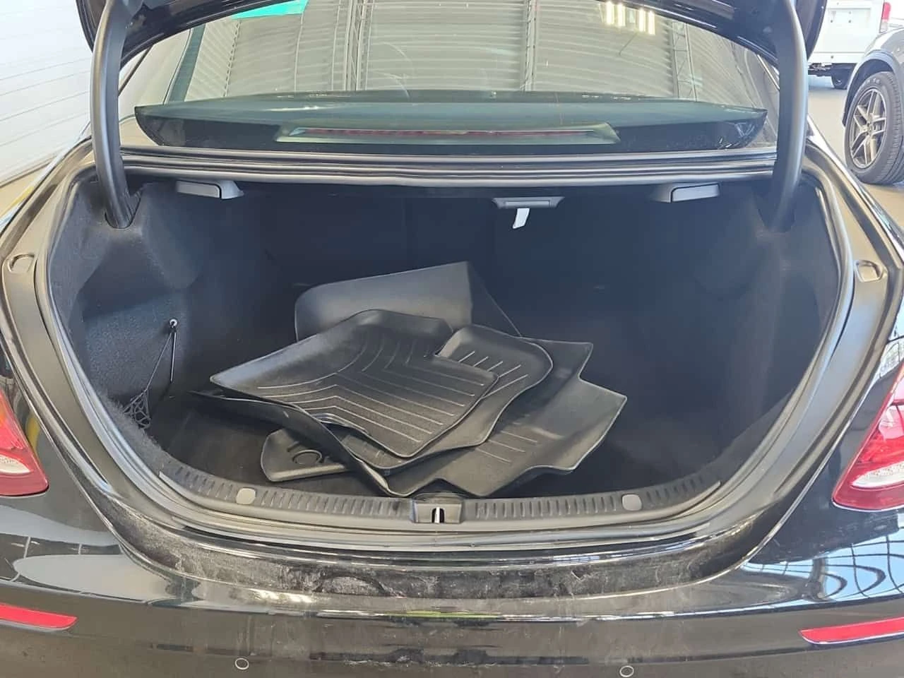 Mercedes-Benz E 63 AMG S/CARFAX/FULL MAX/����������� | Mobile.bg � ����������� 13