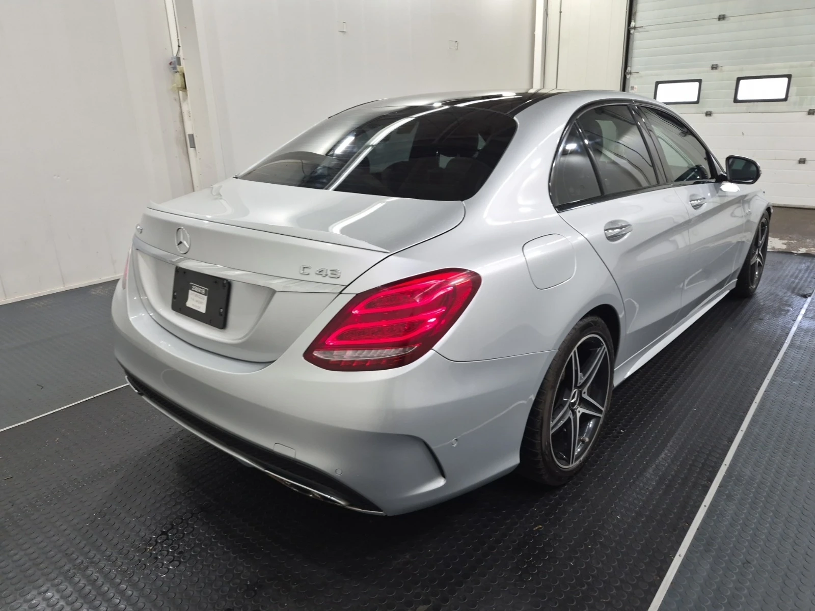 Mercedes-Benz C 43 AMG BURMESTER * ПАНОРАМА * СЕРВИЗНА ИСТОРИЯ * , снимка 3 - Автомобили и джипове - 54807527