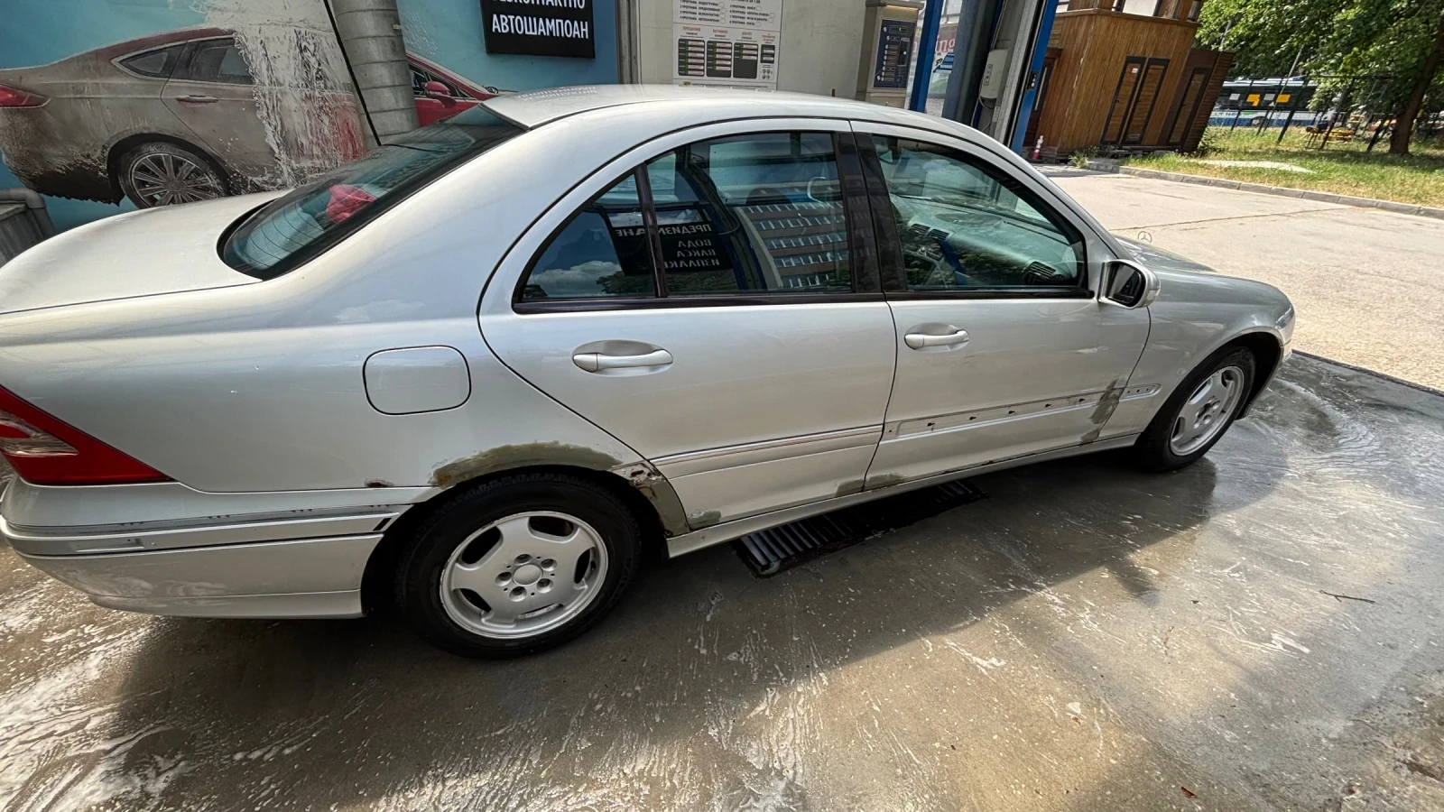 Mercedes-Benz C 200, снимка 7 - Автомобили и джипове - 55049077