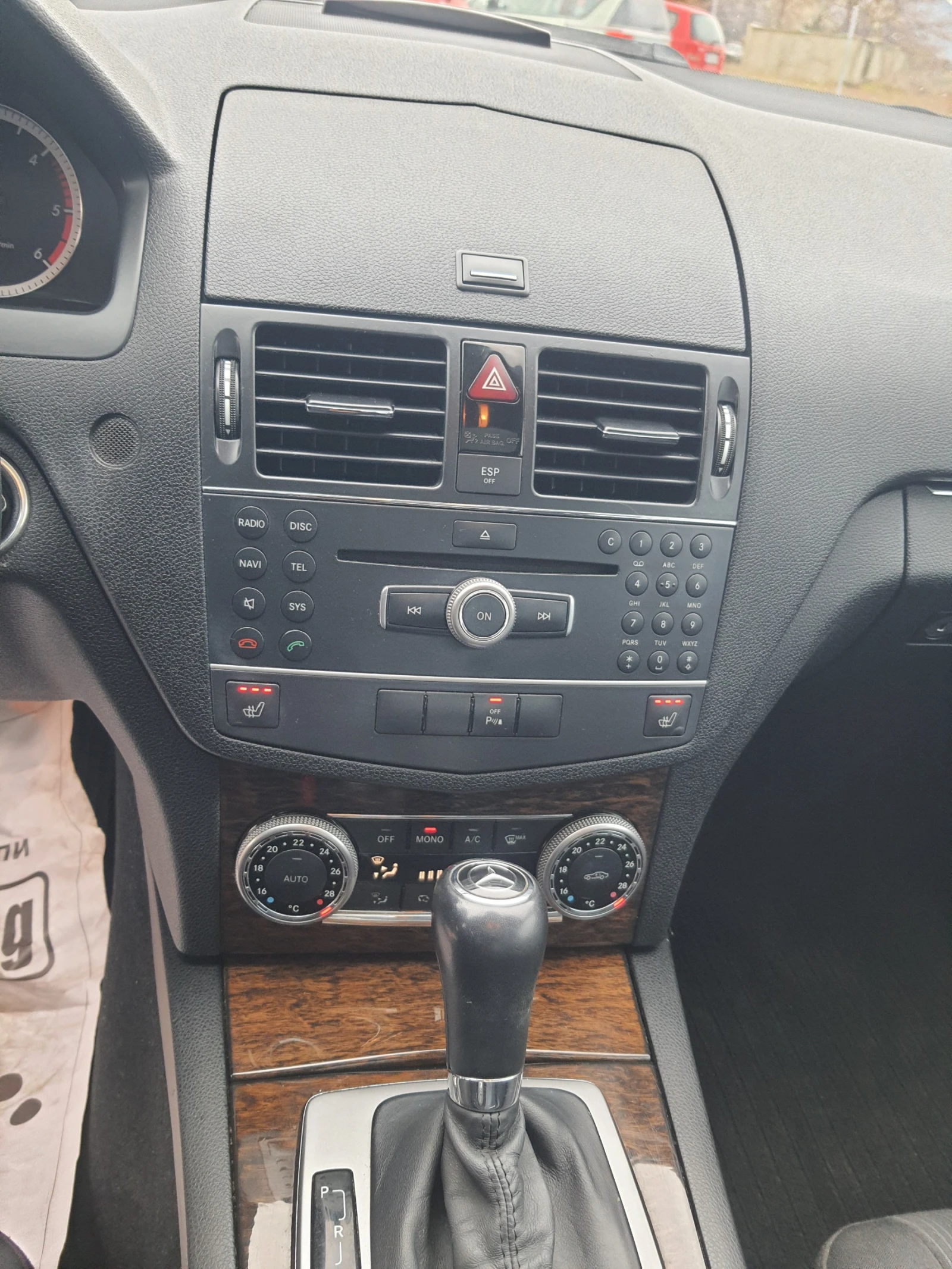 Mercedes-Benz C 220 646 - Седан, снимка 12 - Автомобили и джипове - 55068807