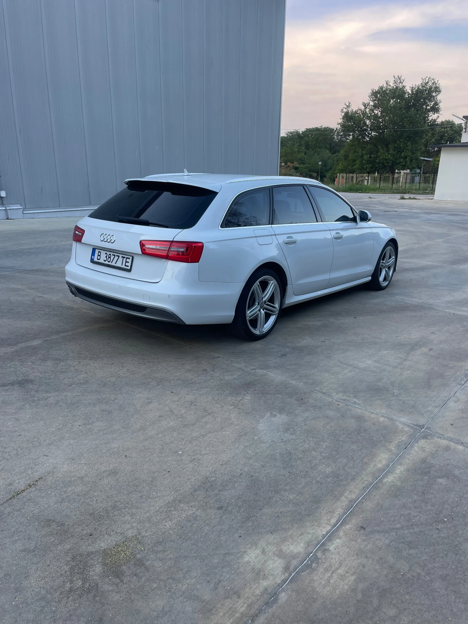 Audi A6, снимка 4 - Автомобили и джипове - 55343711