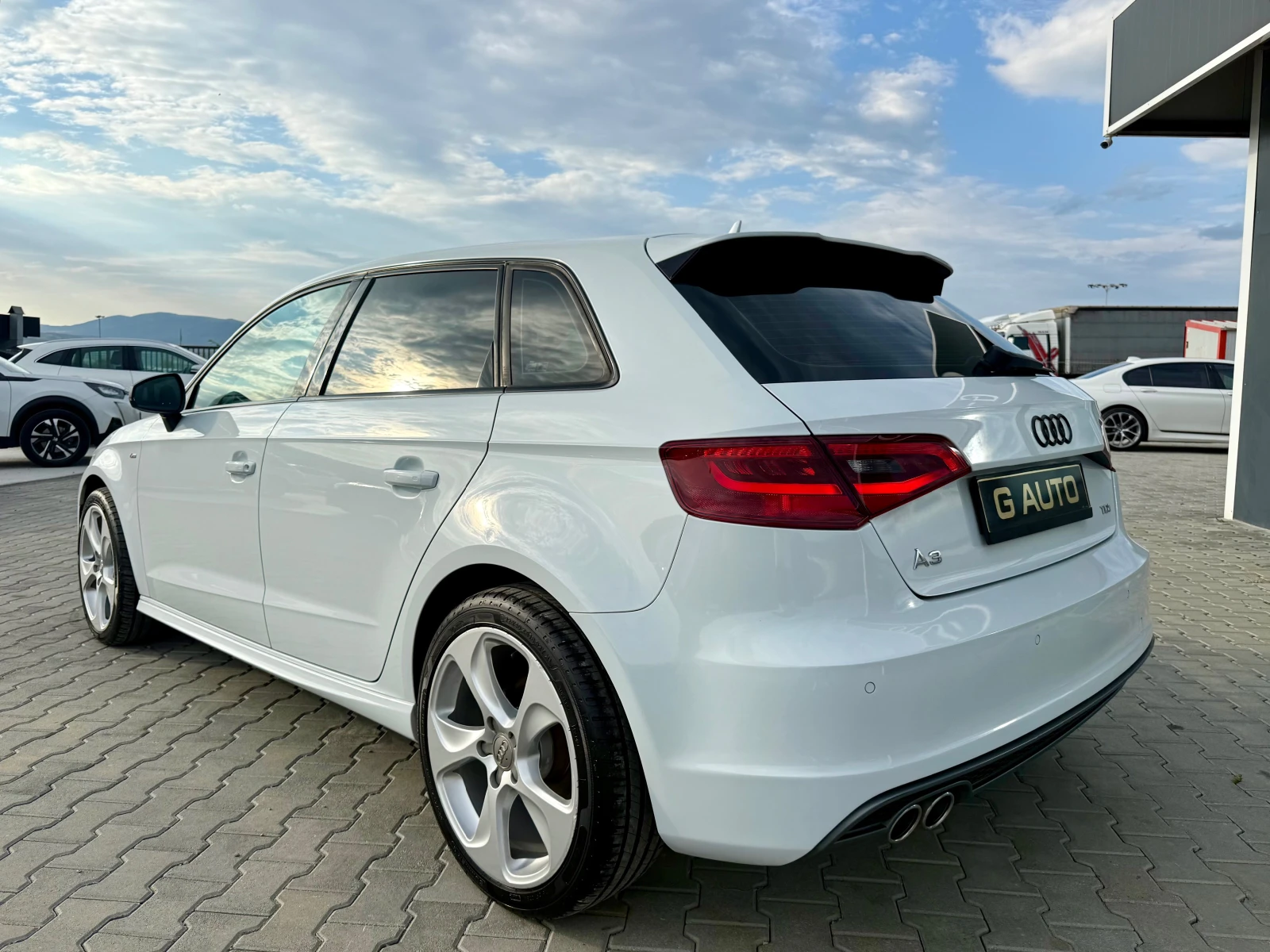 Audi A3 2.0 TDI s line 184 ks Собствен лизинг !!!, снимка 7 - Автомобили и джипове - 55464447