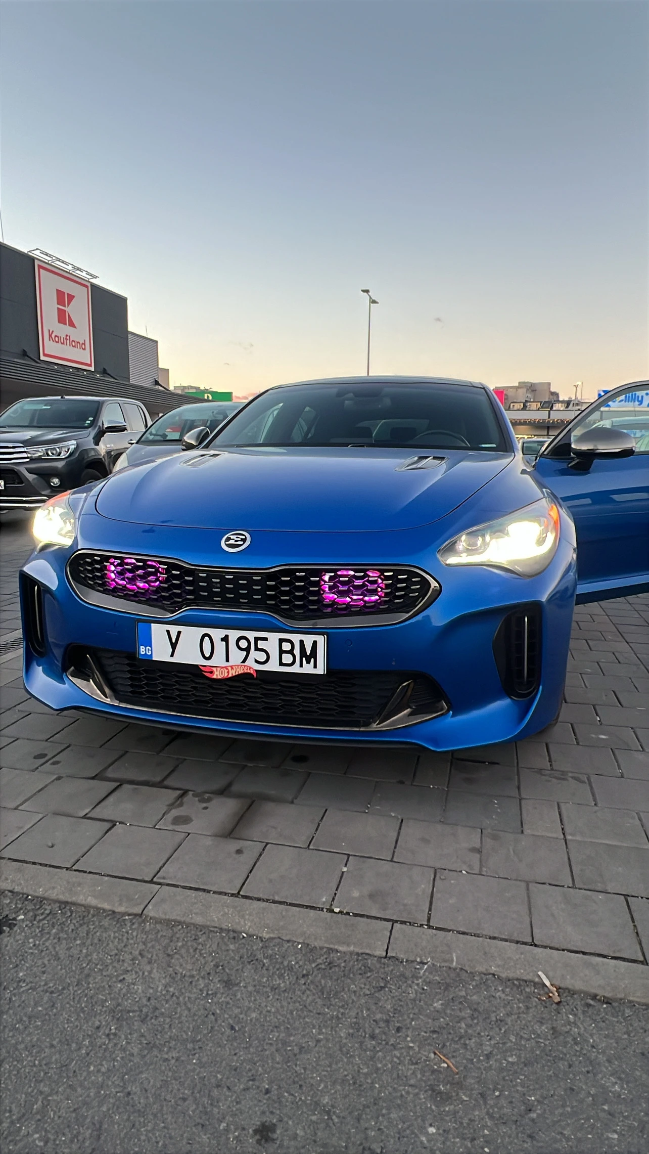 Kia Stinger GT1 Trim , снимка 17 - Автомобили и джипове - 55770431