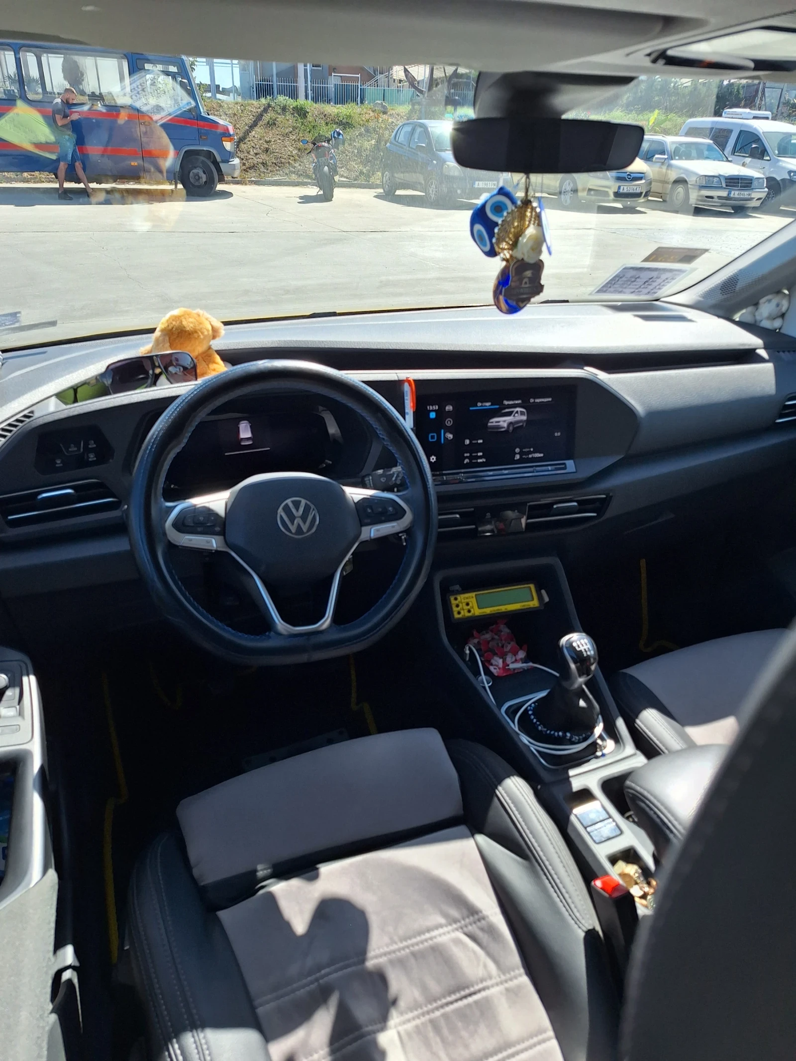 VW Caddy, снимка 7 - Автомобили и джипове - 56083788
