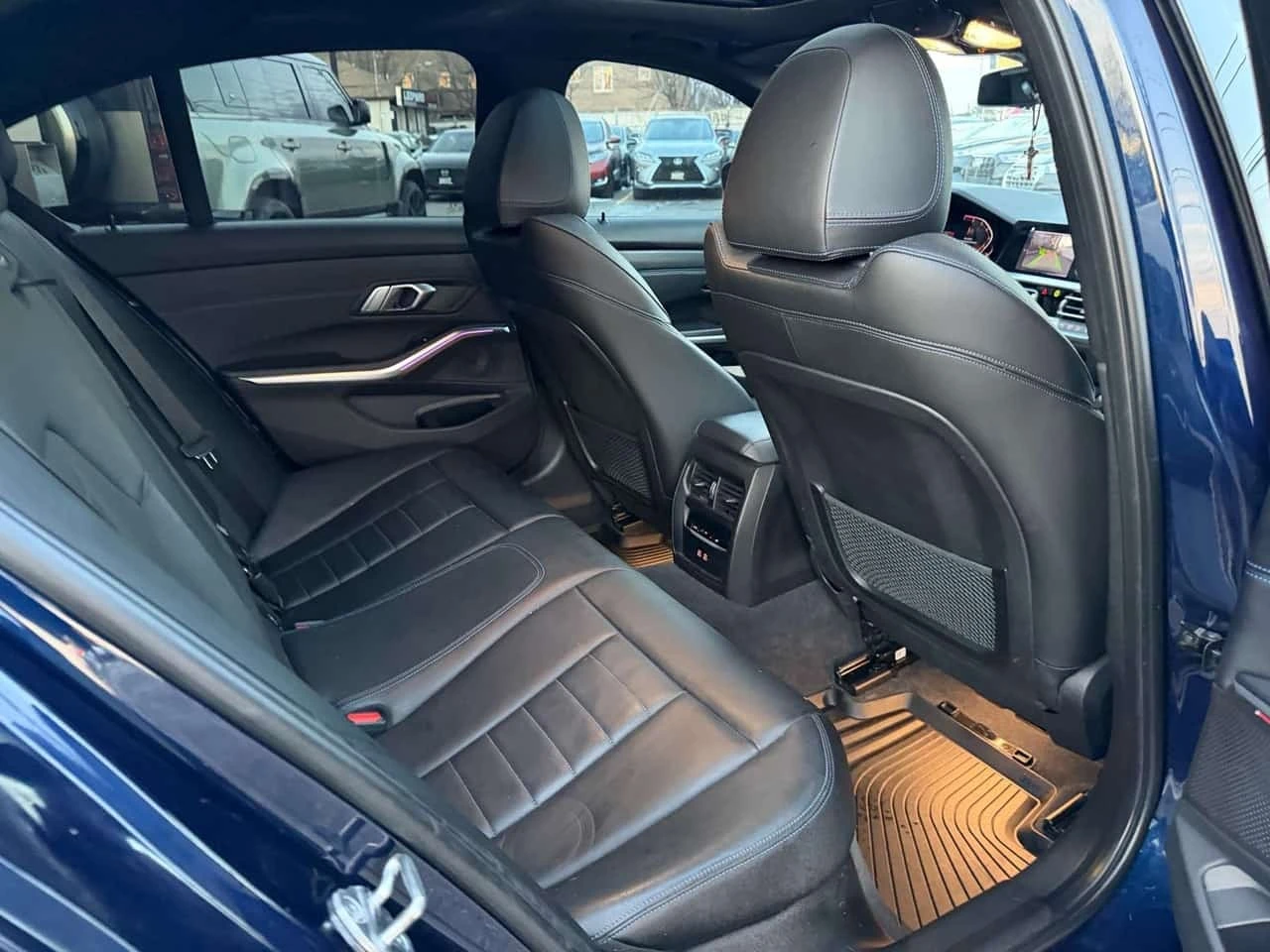 BMW 330 330i, xDrive, M PKG, Navi, Camera, Sunroof, ������ | Mobile.bg � ����������� 14