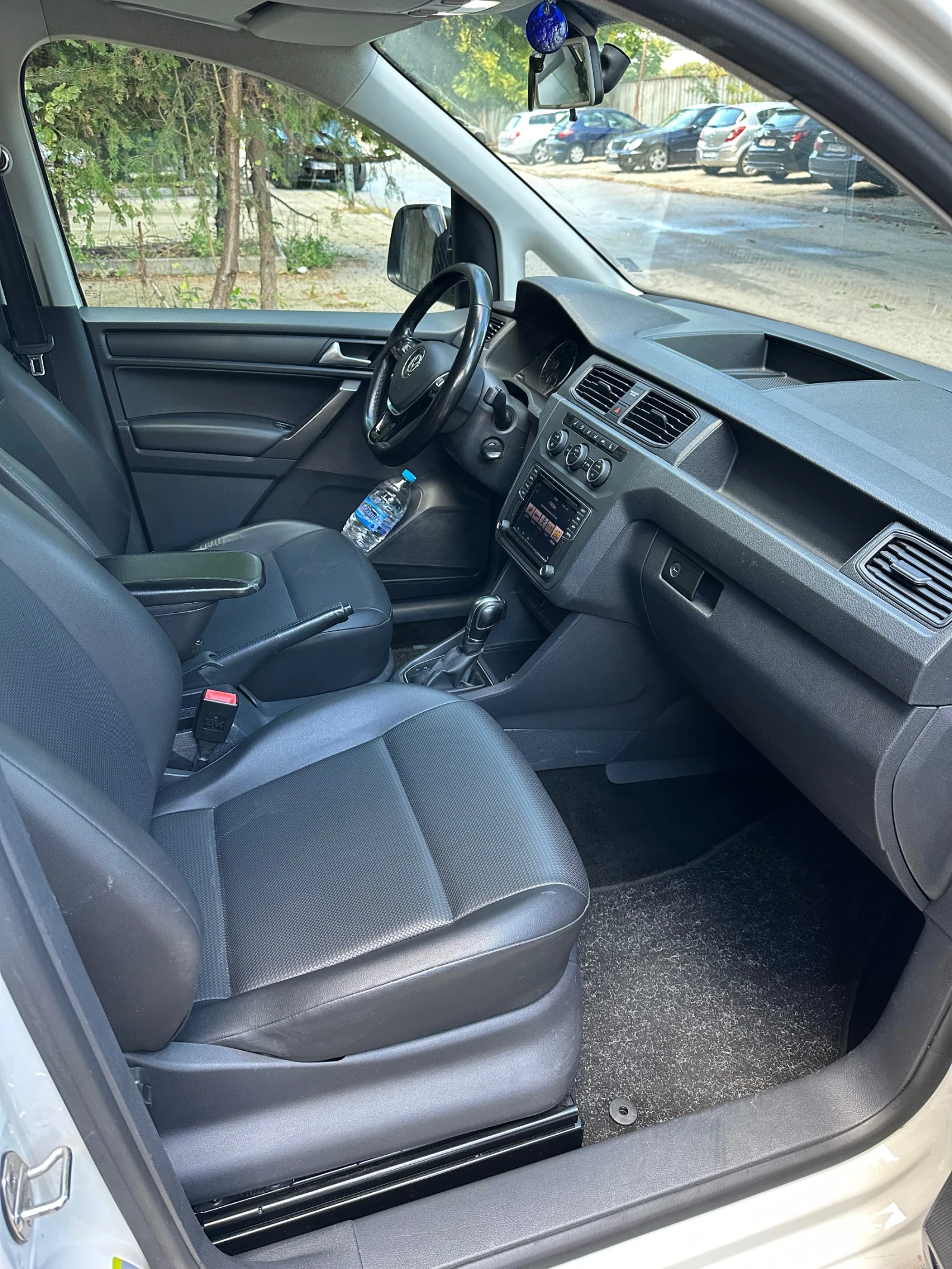 VW Caddy, снимка 6 - Автомобили и джипове - 56628392