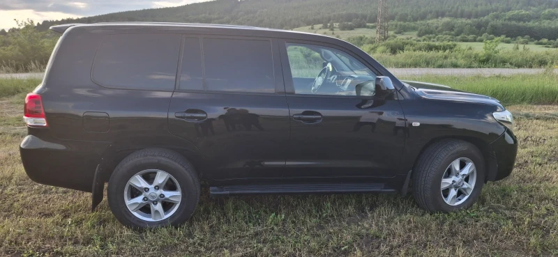 Toyota Land cruiser, снимка 3 - Автомобили и джипове - 52474613