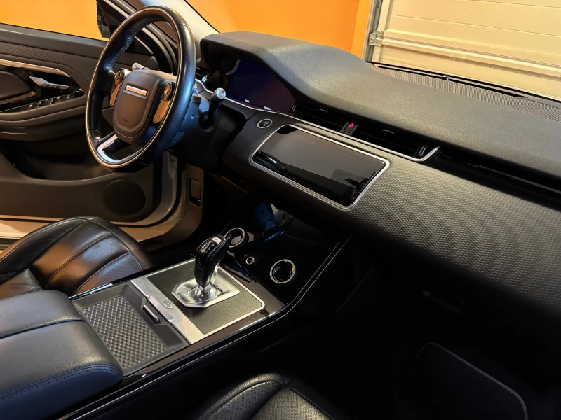 Land Rover Range Rover Evoque Range Rover Evoque 2020 2.0d, снимка 13 - Автомобили и джипове - 52424081