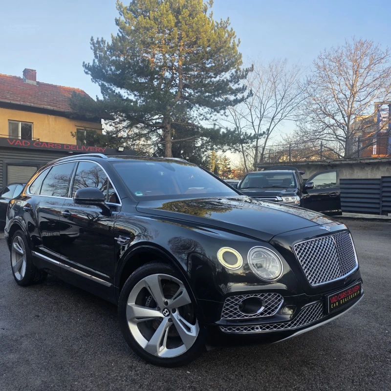 Bentley Bentayga 6.0 W12/Massage/Head-Up/Pano, снимка 2 - Автомобили и джипове - 52829721