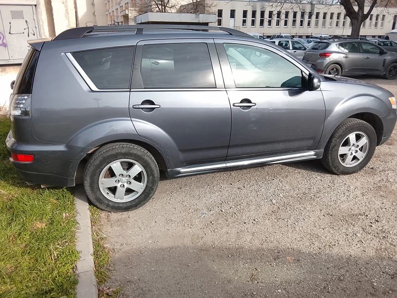 Mitsubishi Outlander, снимка 10 - Автомобили и джипове - 52964940