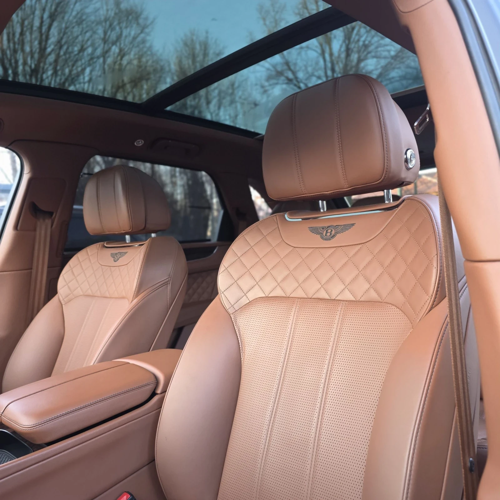 Bentley Bentayga 6.0 W12/Massage/Head-Up/Pano - изображение 9
