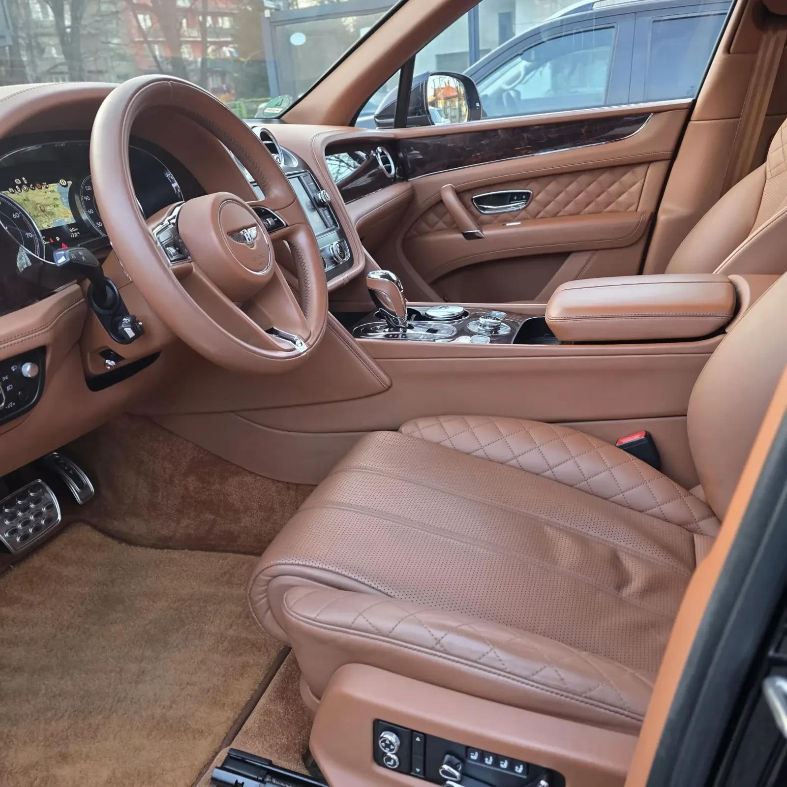 Bentley Bentayga 6.0 W12/Massage/Head-Up/Pano - изображение 10