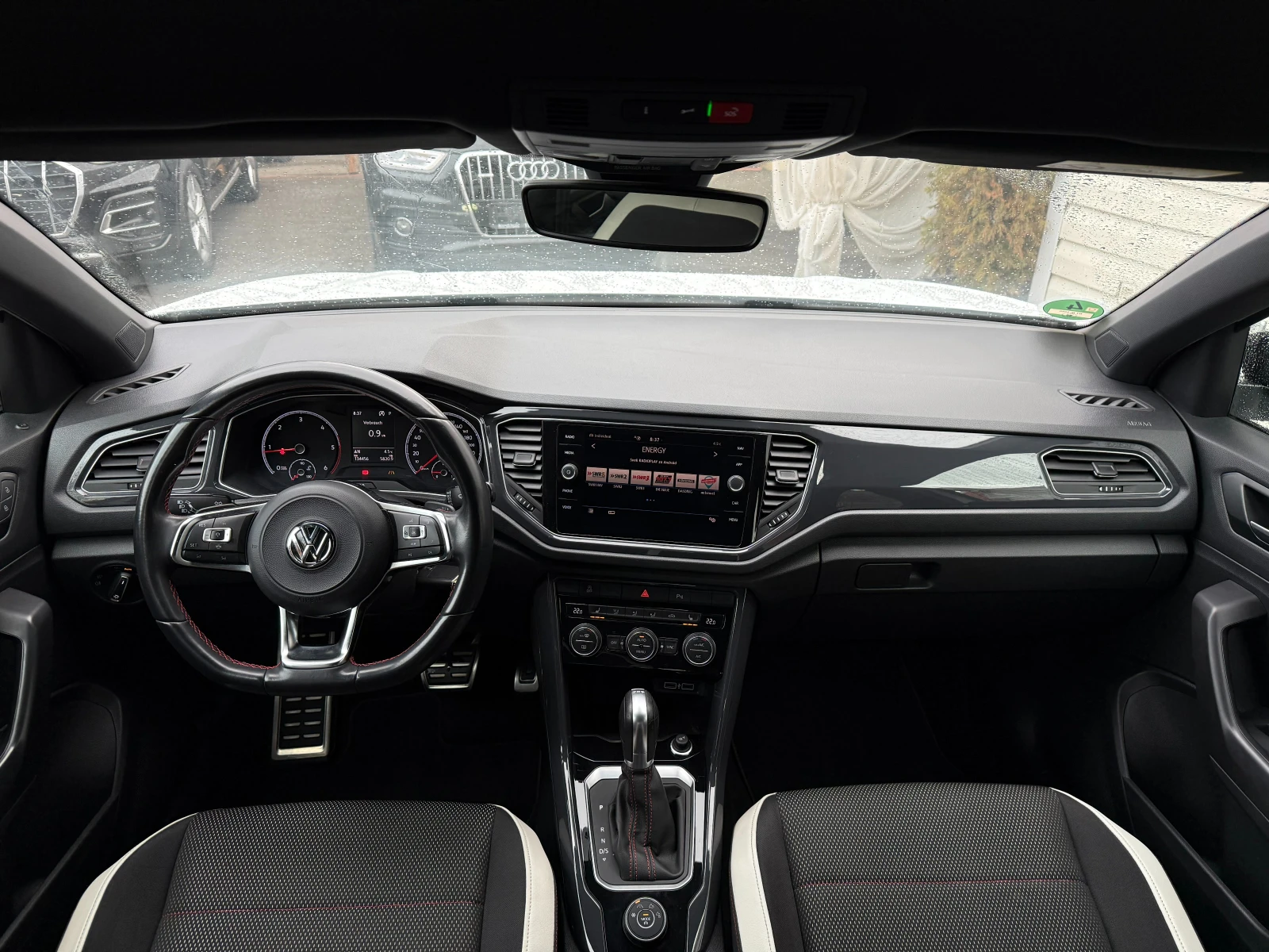 VW T-Roc 2.0TDI* 4x4* 150кс* СЕРВИЗНА К-КА* ПЪЛНА ИСТОРИЯ В - изображение 9