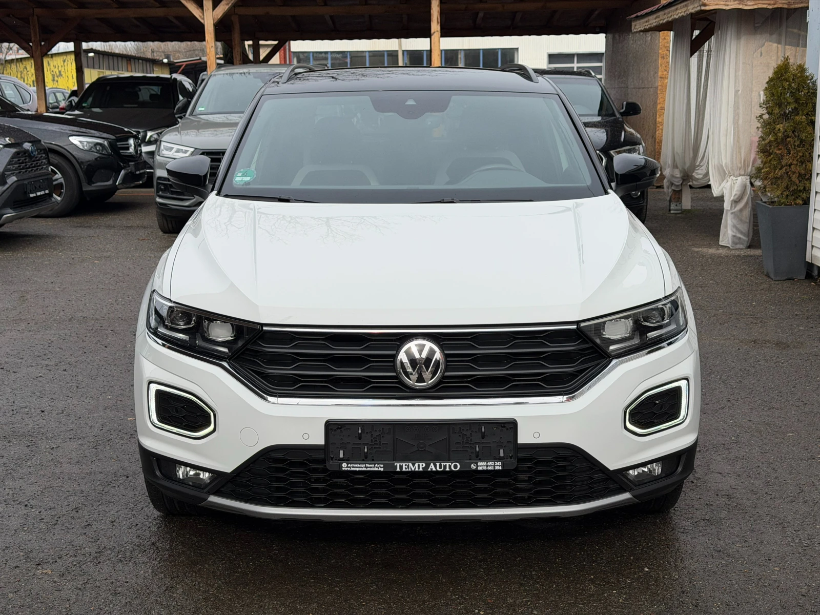 VW T-Roc 2.0TDI* 4x4* 150кс* СЕРВИЗНА К-КА* ПЪЛНА ИСТОРИЯ В - изображение 2