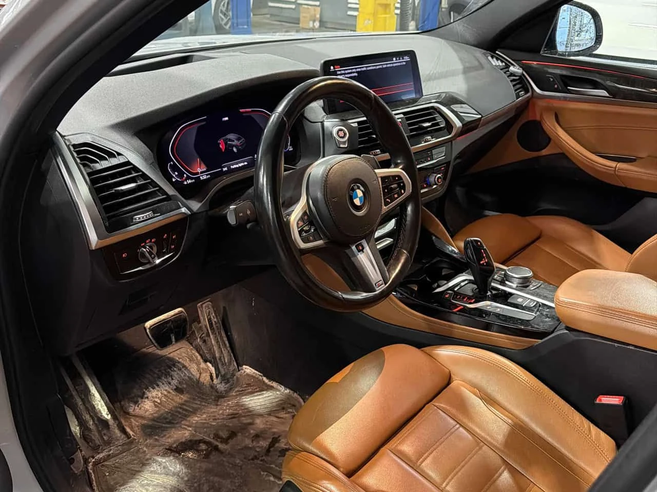 BMW X4 * xDrive30i * M-pack* ДИГИТАЛНО ТАБЛО* АМБИЕНТНО, снимка 16 - Автомобили и джипове - 53749287