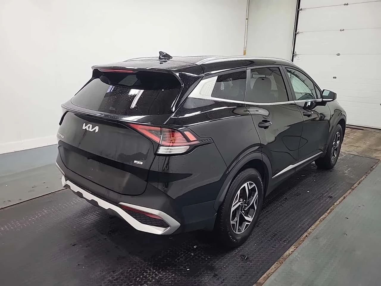 Kia Sportage * LX * АВТОКРЕДИТ БЕЗ ПЪРВОНАЧАЛНА ВНОСКА* , снимка 3 - Автомобили и джипове - 55605815