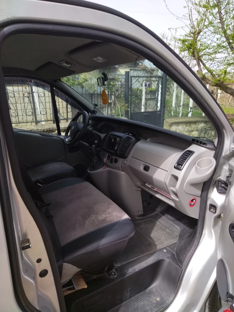 Renault Trafic, снимка 6 - Бусове и автобуси - 52123348