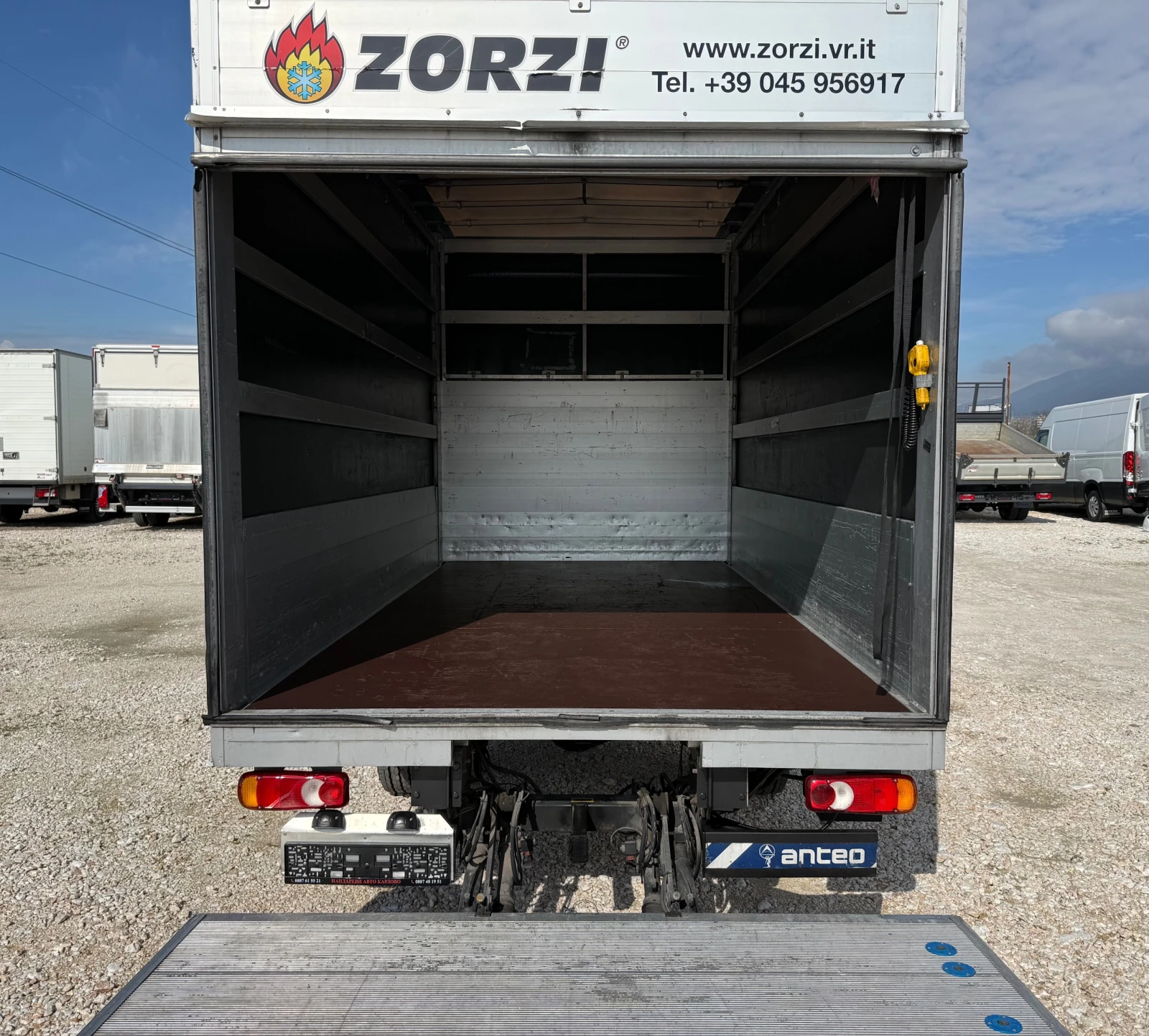 Renault Master 2.3 163кс. EURO6 ПАДАЩ БОРД, снимка 15 - Бусове и автобуси - 54058356