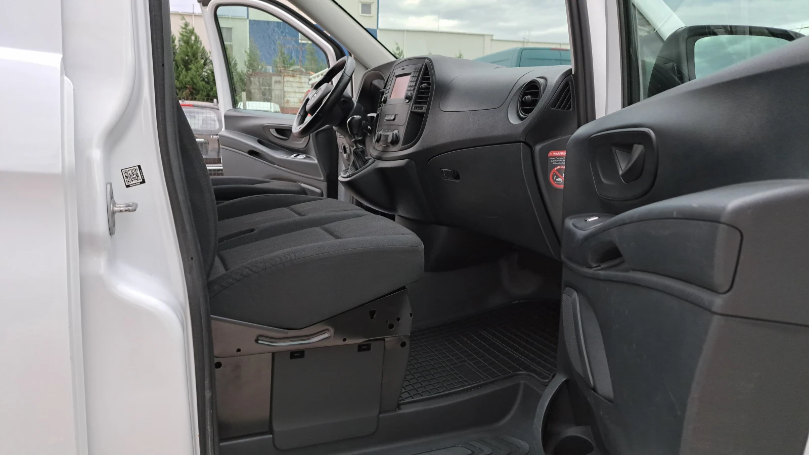 Mercedes-Benz Vito MAXI-116CDI/2.2-163PS/6 МЕСТА-N1/НАВИГАЦИЯ/EURO 6, снимка 8 - Бусове и автобуси - 55214267