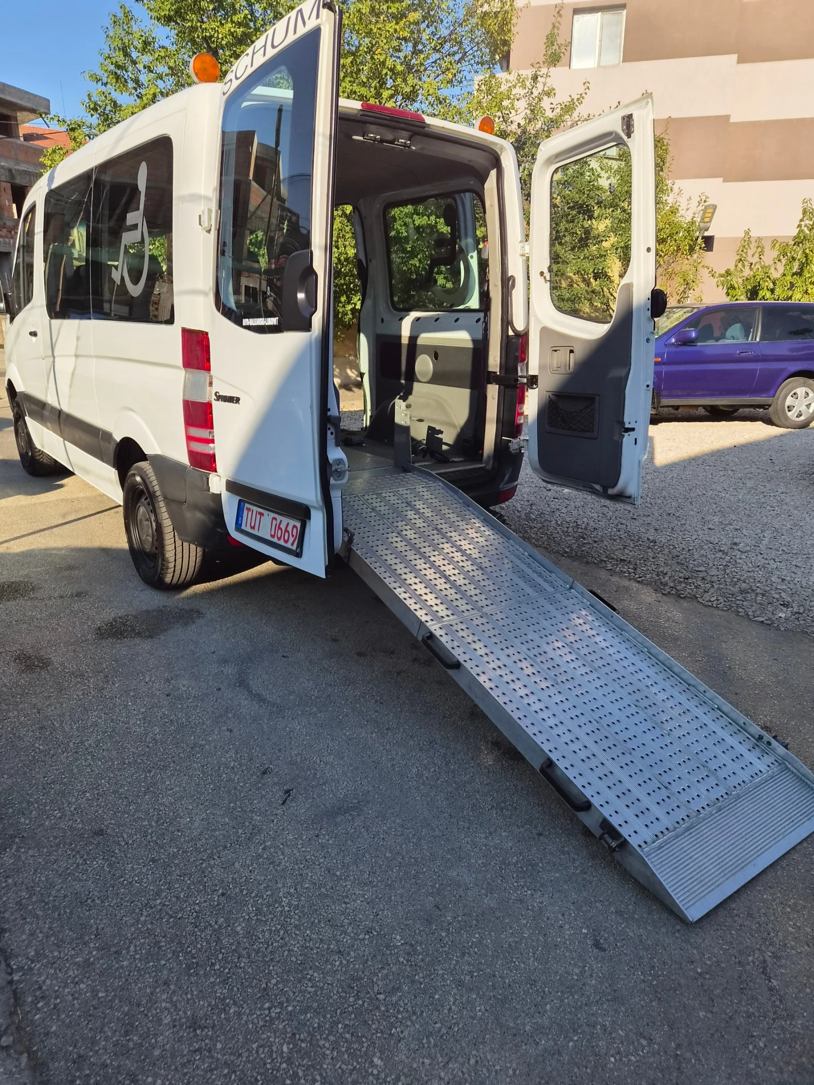 Mercedes-Benz Sprinter РАМПА--ТОП СЪСТОЯНИЕ, снимка 11 - Бусове и автобуси - 56132470
