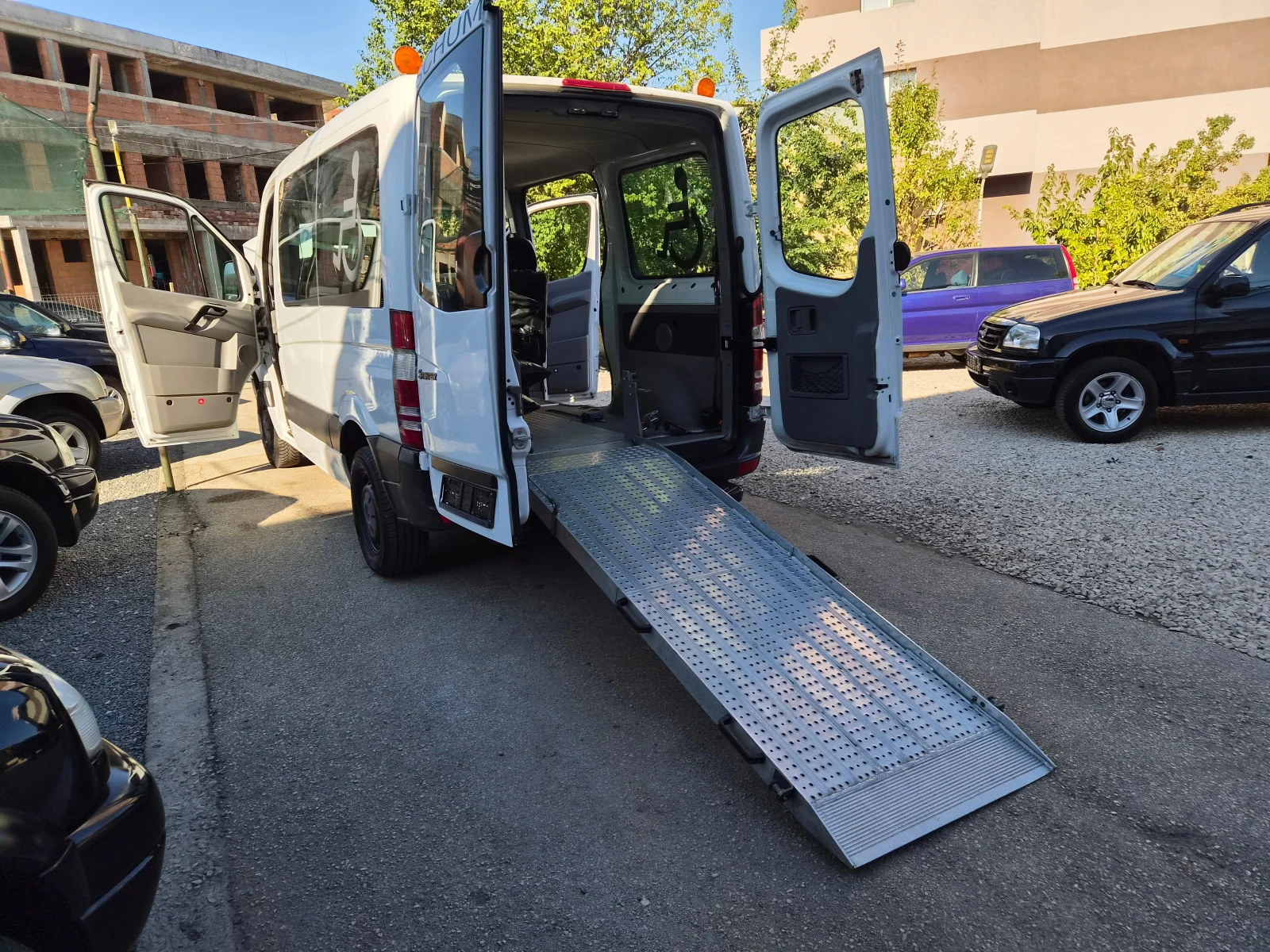 Mercedes-Benz Sprinter РАМПА--ТОП СЪСТОЯНИЕ, снимка 4 - Бусове и автобуси - 56132470